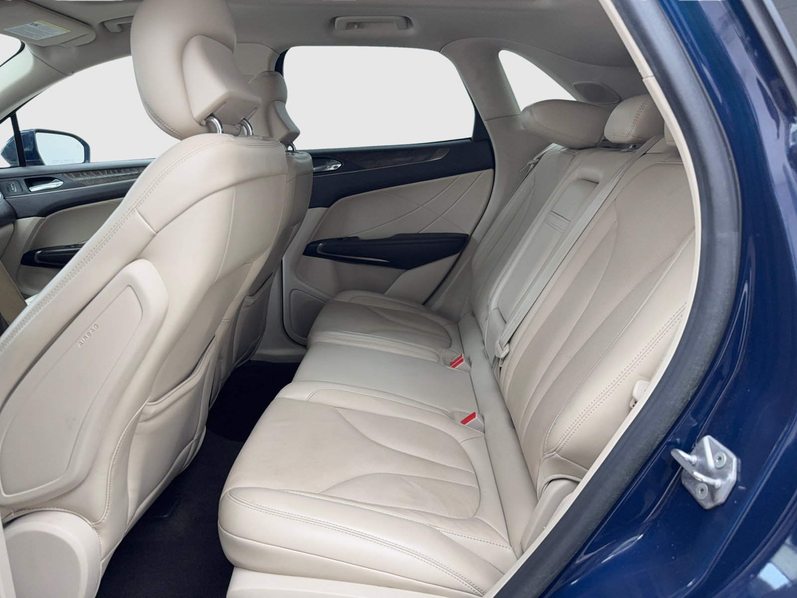 Used 2019 Lincoln MKC Reserve FWD image 44