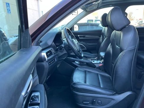 Used 2022 Kia Telluride S image 14