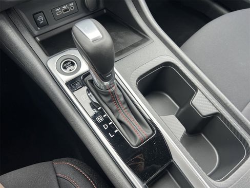 New 2025 Nissan Sentra SR w/ Midnight Edition image 8