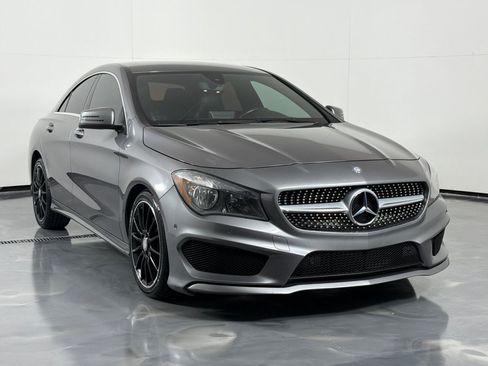 Used 2015 Mercedes-Benz CLA 250 image 3
