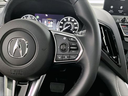 Used 2025 Acura RDX SH-AWD image 23