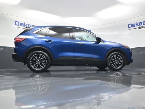 Used 2022 Ford Escape SEL w/ Technology Package image 43
