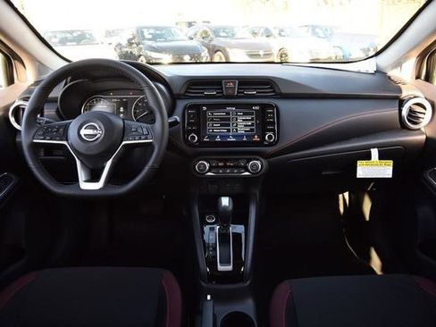 New 2025 Nissan Versa SR w/ Trunk Package image 8