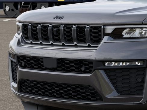 New 2026 Jeep Grand Cherokee L Limited AWD/4WD image 29