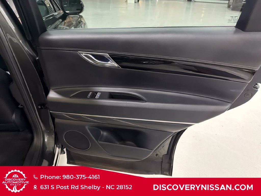 Used 2025 Genesis GV80 2.5T Standard AWD/4WD image 42