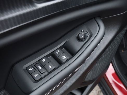 Used 2025 Jeep Grand Cherokee Laredo X w/ Trailer Tow Package image 18