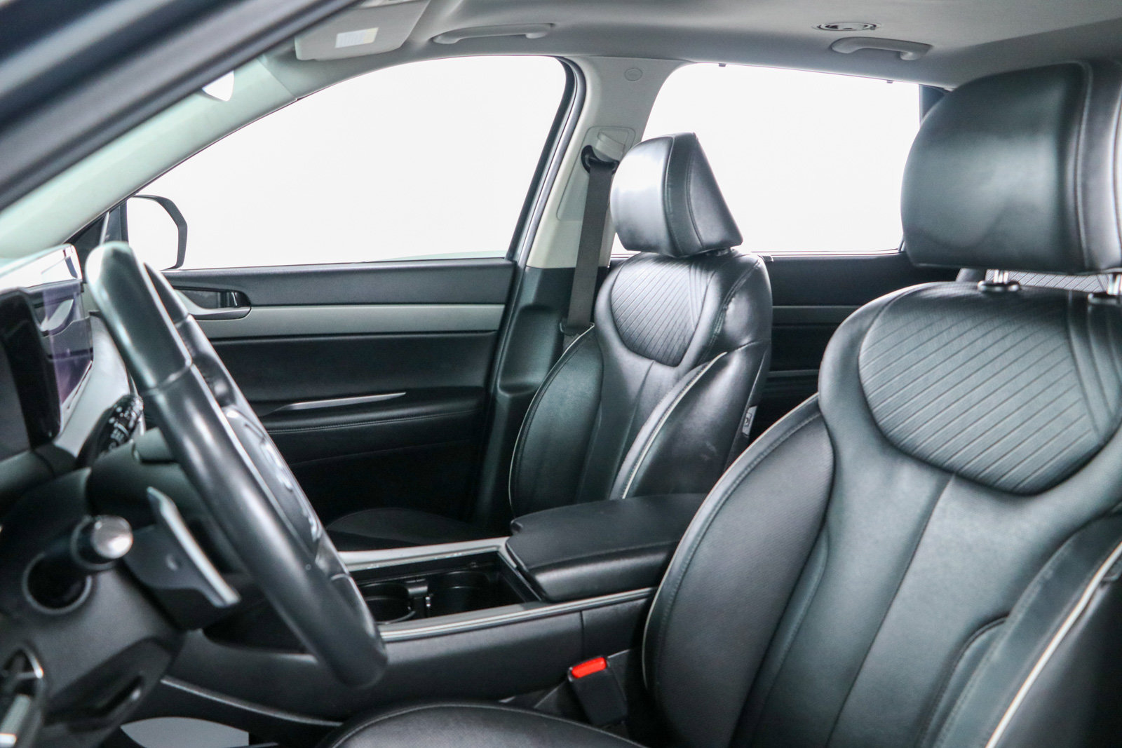 Used 2024 Hyundai Palisade SEL w/ Premium Package FWD image 24