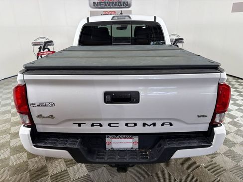 Used 2023 Toyota Tacoma SR5 w/ Technology Package AWD/4WD image 4