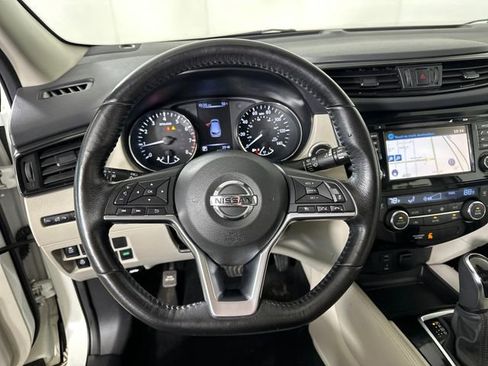 Used 2018 Nissan Rogue Sport SL w/ SL Premium Package image 14