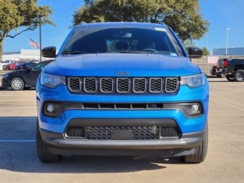 New 2026 Jeep Compass Latitude image 7