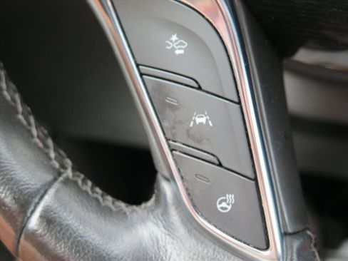 Used 2020 Cadillac XT5 Premium Luxury AWD/4WD image 19