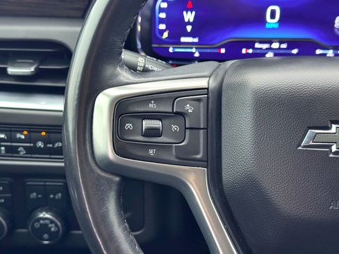 Used 2022 Chevrolet Suburban Z71 image 25