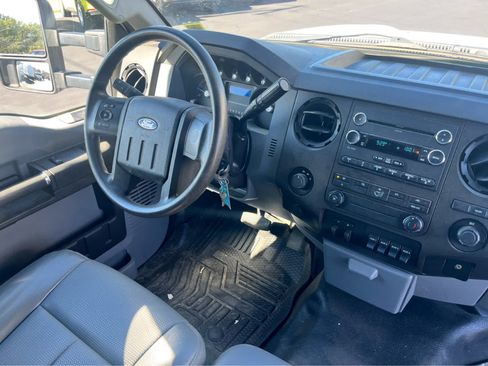 Used 2015 Ford F550 4x4 Regular Cab Super Duty image 26