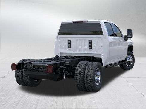New 2026 Chevrolet Silverado 3500 LT w/ Convenience Package AWD/4WD image 5