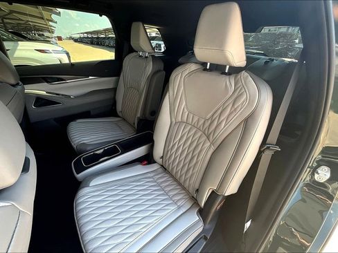 New 2026 INFINITI QX60 Autograph w/ Dark Cargo Package image 20
