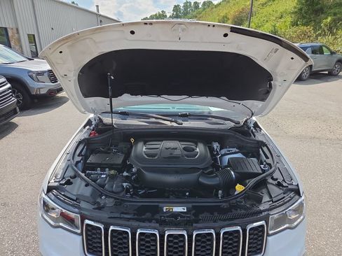 Used 2020 Jeep Grand Cherokee Limited AWD/4WD image 21