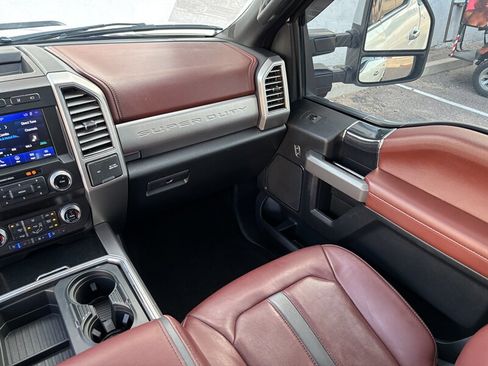 Used 2020 Ford F350 Platinum image 35