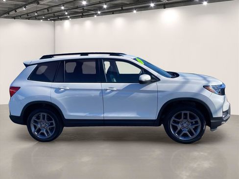 Used 2023 Honda Passport EX-L image 8