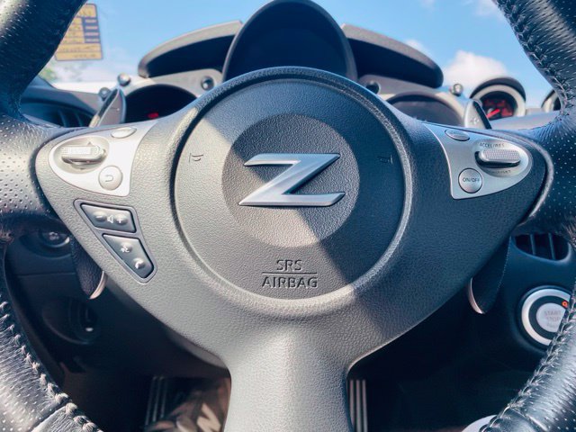 Used 2018 Nissan 370Z Touring Sport RWD image 29