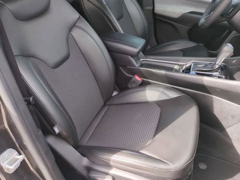 Used 2022 Jeep Compass Latitude image 22