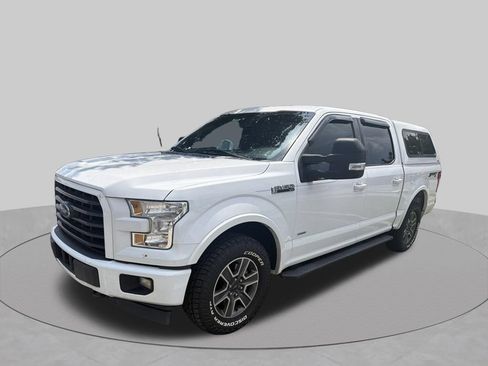 Used 2017 Ford F150 XLT w/ Equipment Group 302A Luxury AWD/4WD image 5