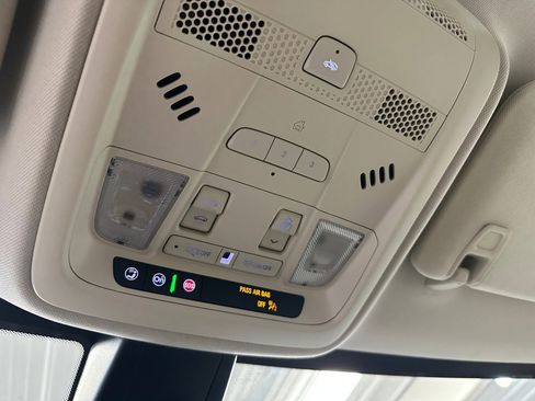 Certified 2023 Cadillac XT5 Premium Luxury image 23