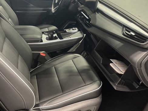 Used 2025 Buick Enclave Preferred image 53