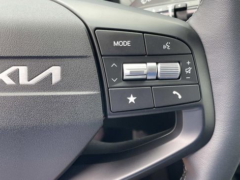 New 2025 Kia K4 EX image 29