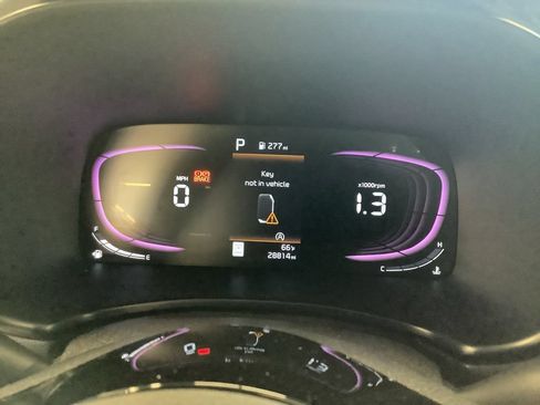 Certified 2024 Kia Soul EX FWD image 11