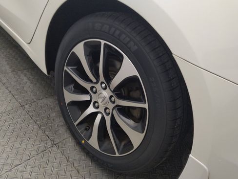 Used 2015 Acura TLX FWD image 31
