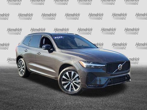 Used 2025 Volvo XC60 B5 Plus image 2