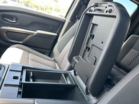 Certified 2024 Nissan Titan SV w/ SV Bronze Edition Package image 38