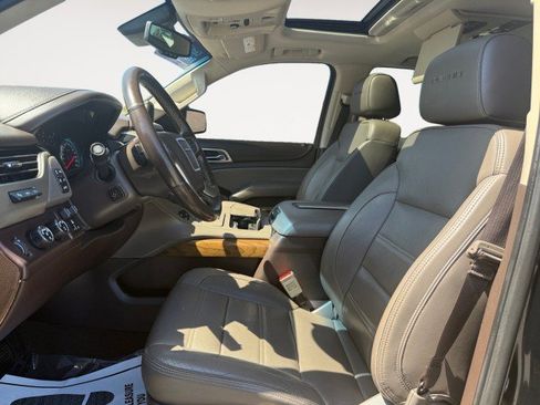 Used 2019 GMC Yukon Denali w/ Denali Ultimate Package AWD/4WD image 2