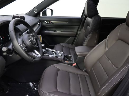 New 2025 MAZDA CX-5 Signature image 13