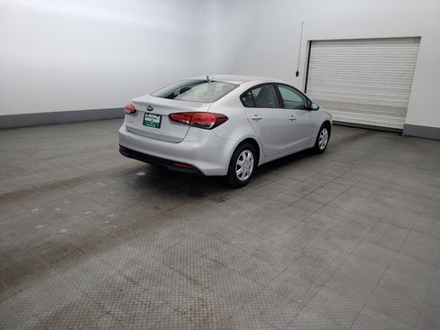 Used 2017 Kia Forte LX FWD image 9
