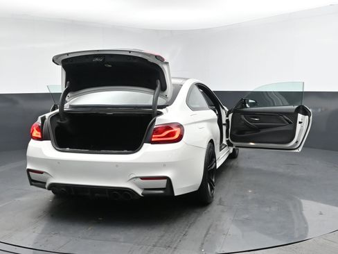 Used 2020 BMW M4 Coupe image 30