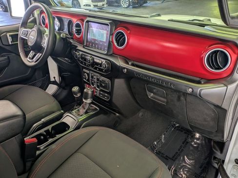 Used 2023 Jeep Wrangler Unlimited Rubicon AWD/4WD image 29