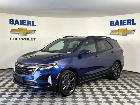Used 2022 Chevrolet Equinox RS image 1