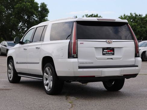 Used 2020 Cadillac Escalade ESV Premium Luxury AWD/4WD image 11