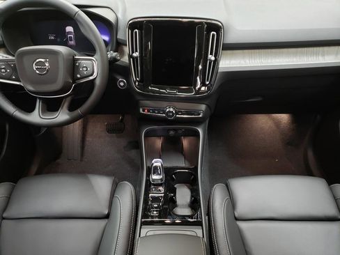 New 2026 Volvo XC40 B5 Plus w/ Protection Package Premier image 9