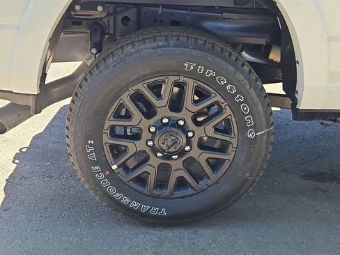 New 2026 RAM 2500 Limited AWD/4WD image 9