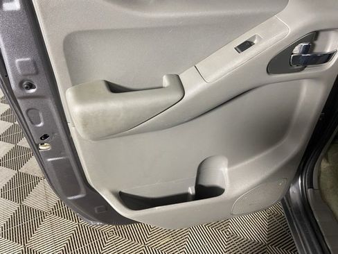 Used 2017 Nissan Frontier SV w/ SV Value Truck Package image 15