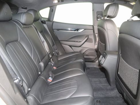 Used 2022 Maserati Levante Modena image 15