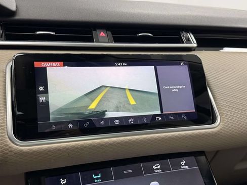 Used 2019 Land Rover Range Rover Velar R-Dynamic SE AWD/4WD image 45