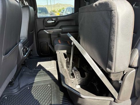Used 2021 GMC Sierra 1500 AT4 w/ AT4 Preferred Package AWD/4WD image 35