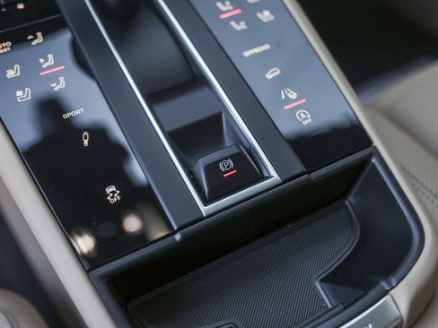 New 2026 Porsche Macan S AWD/4WD image 30
