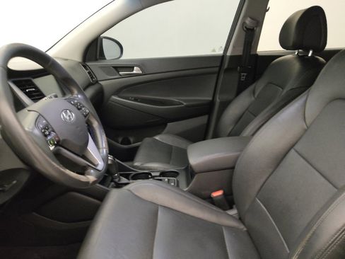 Used 2018 Hyundai Tucson Value w/ Cargo Package image 17