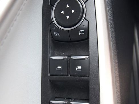 Used 2021 Ford Explorer XLT w/ Equipment Group 202A AWD/4WD image 24
