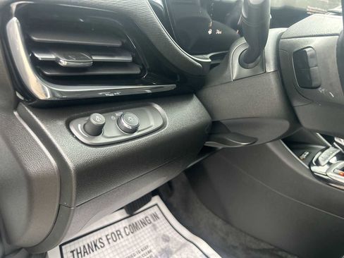 Used 2024 Buick Envista Sport Touring w/ Convenience I Package image 16