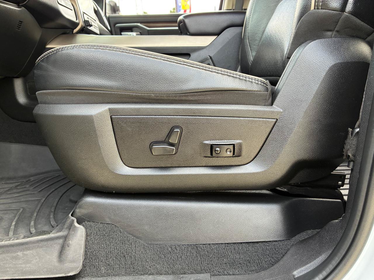 Used 2022 RAM 2500 Laramie AWD/4WD image 14